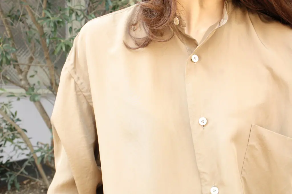 COMOLI SILK SHIRT DRESS OCHIAI