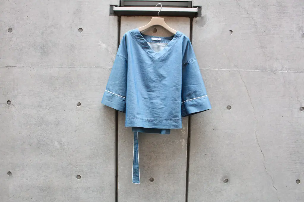 CINOH TRIACETATE DENIM WITH SLIM PIPING PULLOVER