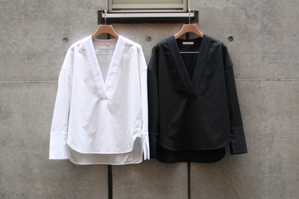 CINOH "V NECK BLOUSE"