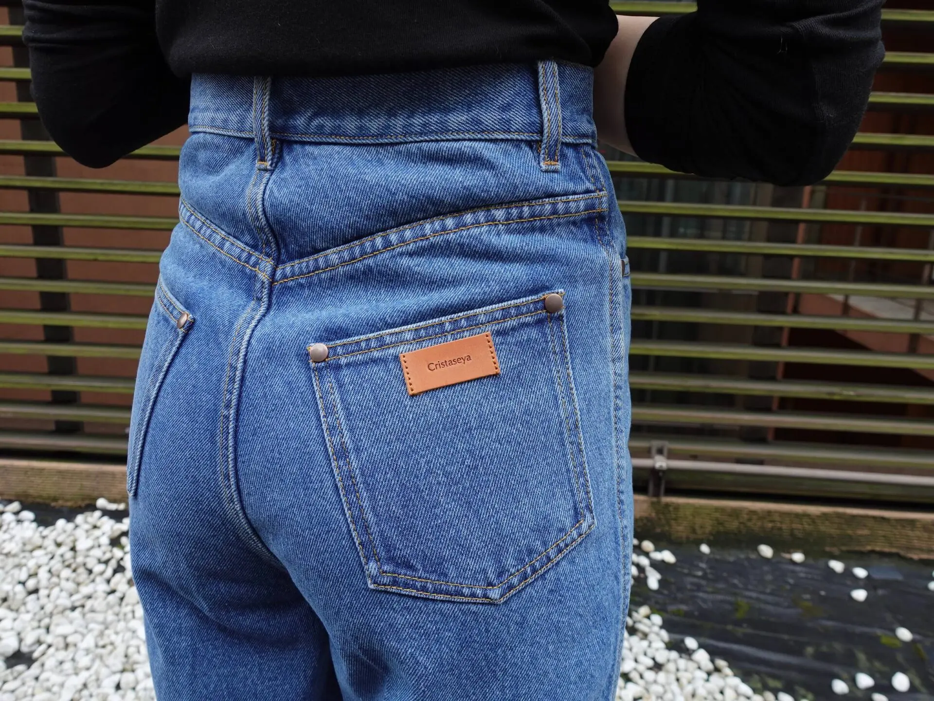 apartment three High-Waisted Jeans サイズ1