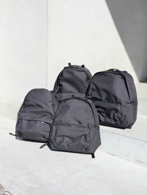 定番の冬ギフト MONOLITH M BACKPACK (Update MONOLITH」BACKPACK PRO