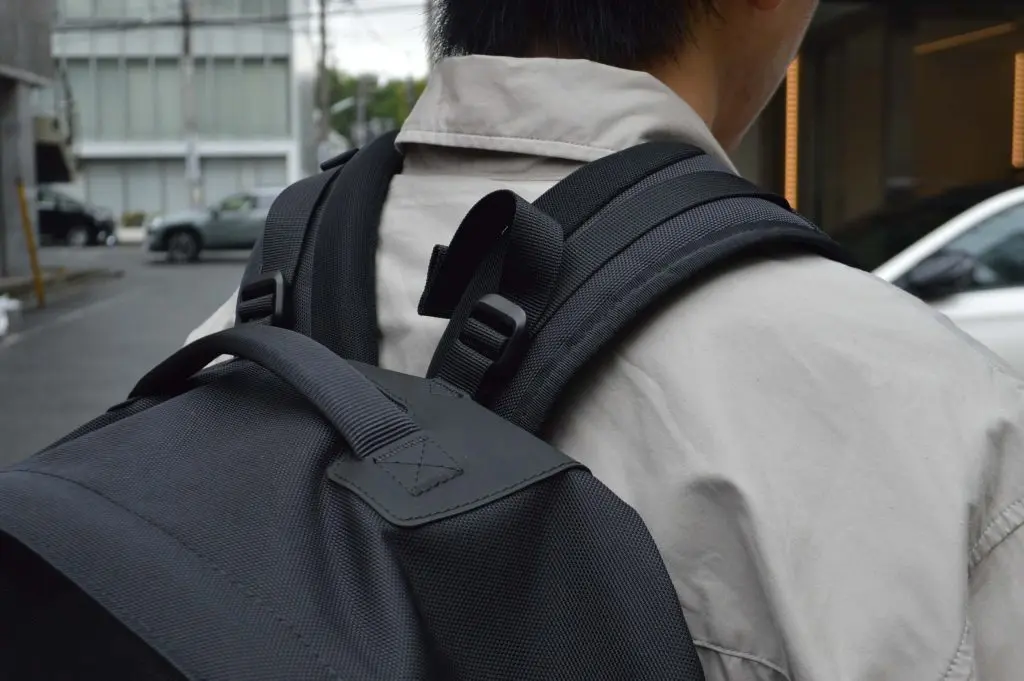 Monolith Backpack pro サイズS バッグ リュック/バックパック バッグ