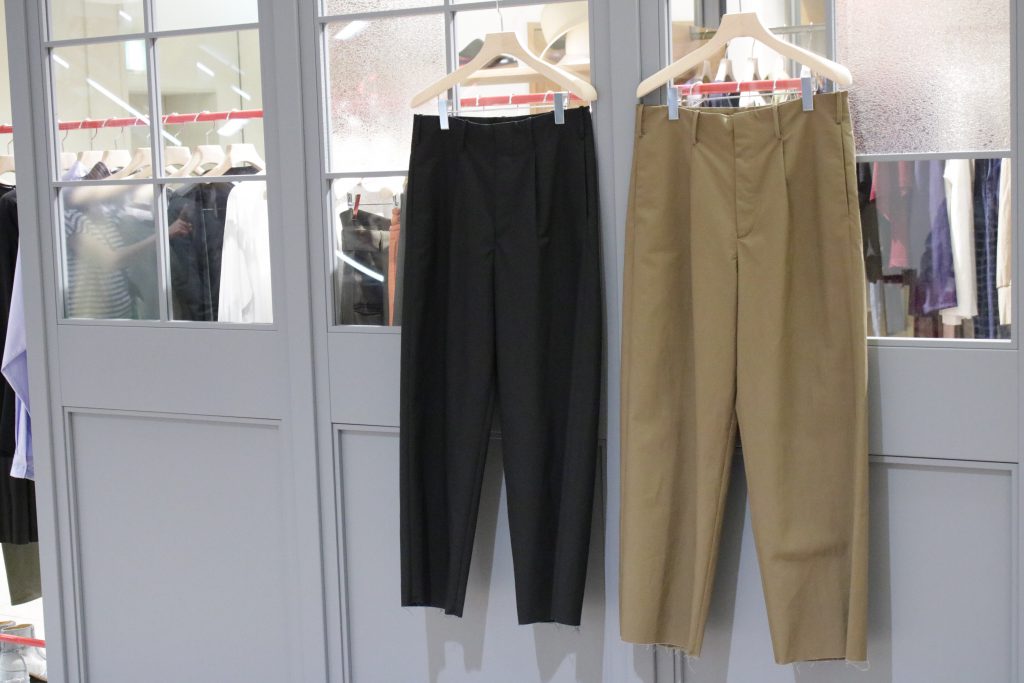 AURALEE HIGH COUNT CLOTH WIDE PANTS 新シーズンアイテム - パンツ