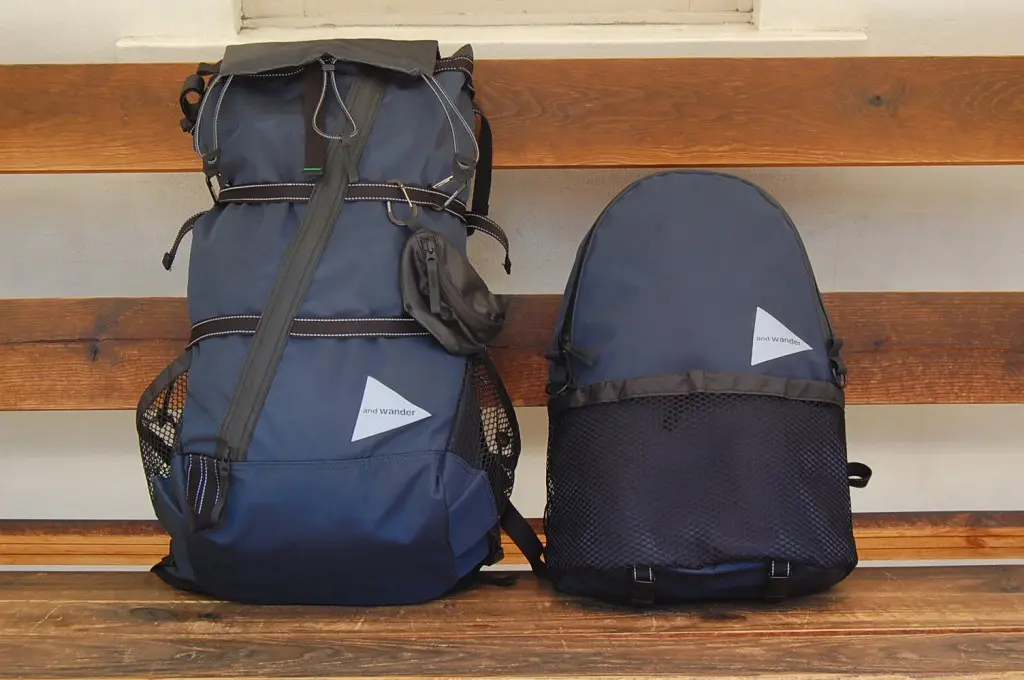 and wander FOR 1LDK 別注20L DAYPACK NAVY