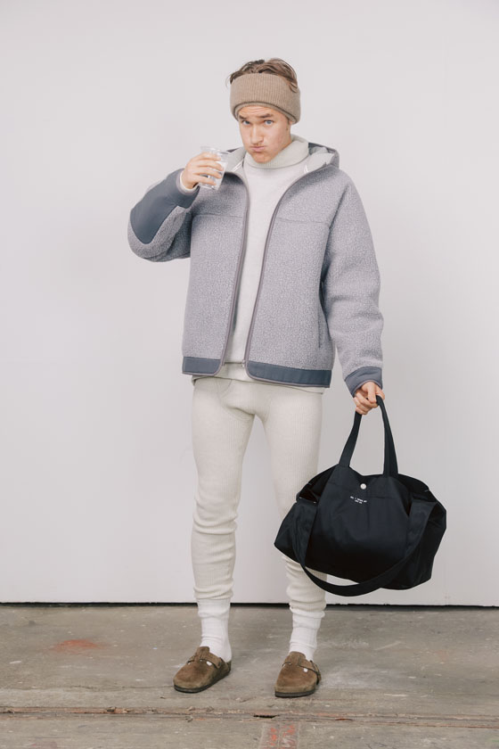 LOOK 08