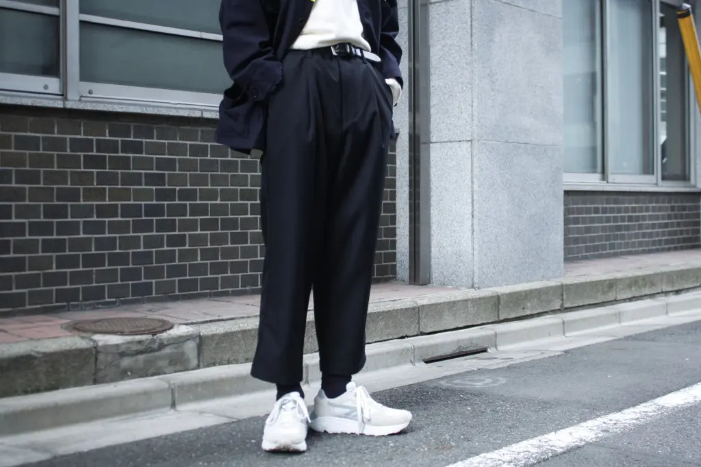 UNIVERSAL PRODUCTS “WOOL EASY SLACKS” - 1LDK AOYAMA