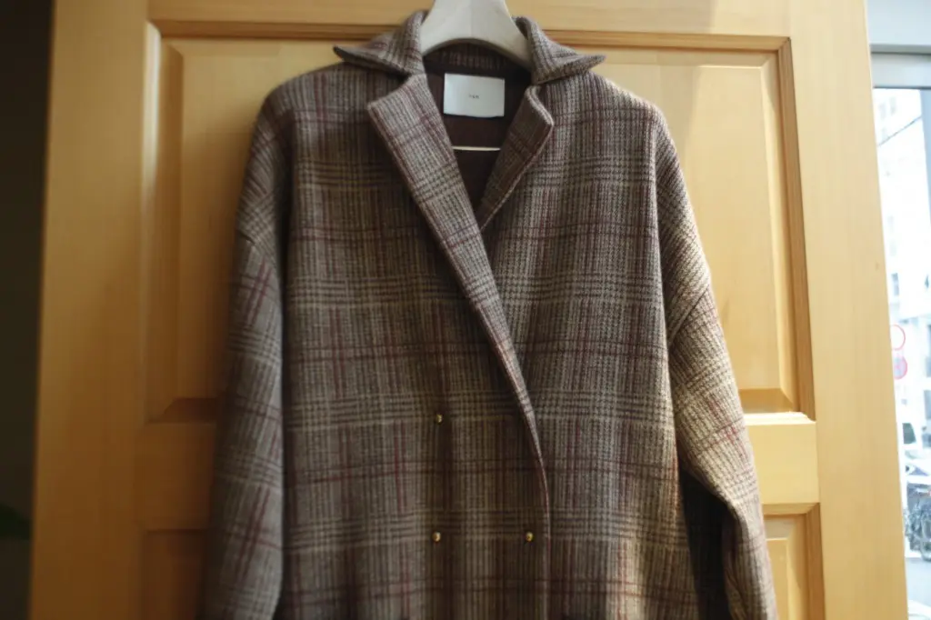 TAN “CHECK PATTERN COAT” - 1LDK AOYAMA