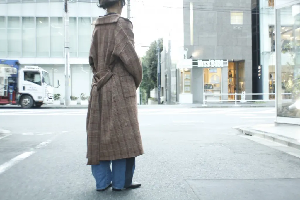 TAN “CHECK PATTERN COAT” - 1LDK AOYAMA