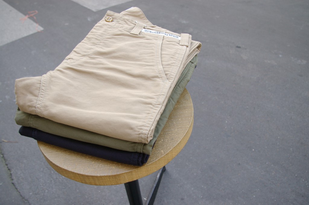 UNIVERSAL PRODUCTS ORIGINAL CHINO TROUSERS
