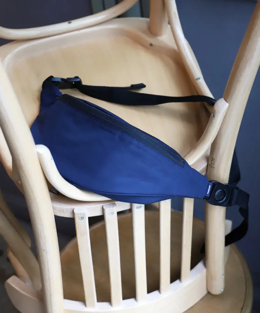 UNIVERSAL PRODUCTSとスタイリスト私物 ”ウエストポーチ” - 1LDK  